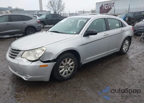 2010 Chrysler Sebring Touring z USA, uszkodzony, nr VIN 1C3CC4FB5AN128652